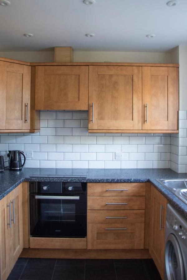 Lovely 3-Bedroom Apartment In Colchester Eksteriør billede