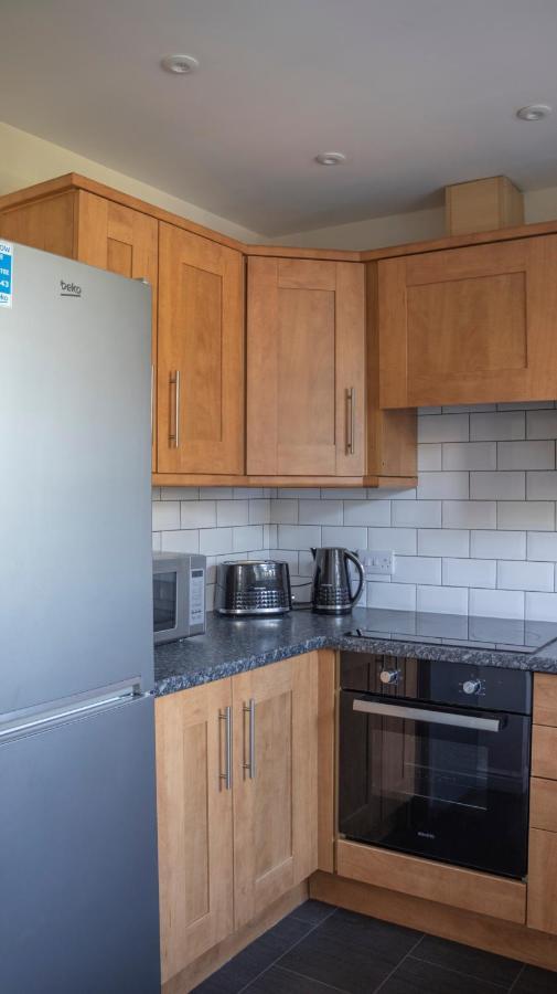 Lovely 3-Bedroom Apartment In Colchester Eksteriør billede